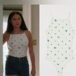 H&M White and Blue Floral Bodysuit